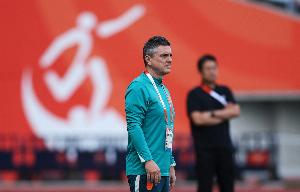 安东尼奥：我带队2个目标 一是培养好队员二是踢出今天这样的对决